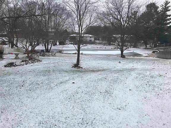 5th image of 58035 River Lake Ct