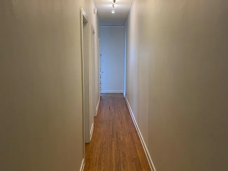 358 N Gardner St — Photo 5