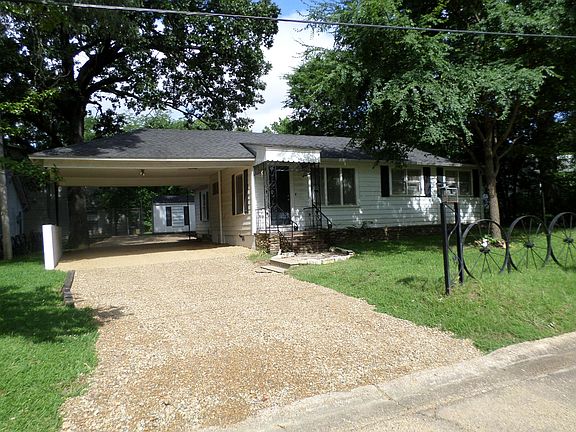 2nd image of 1415 Orleans St