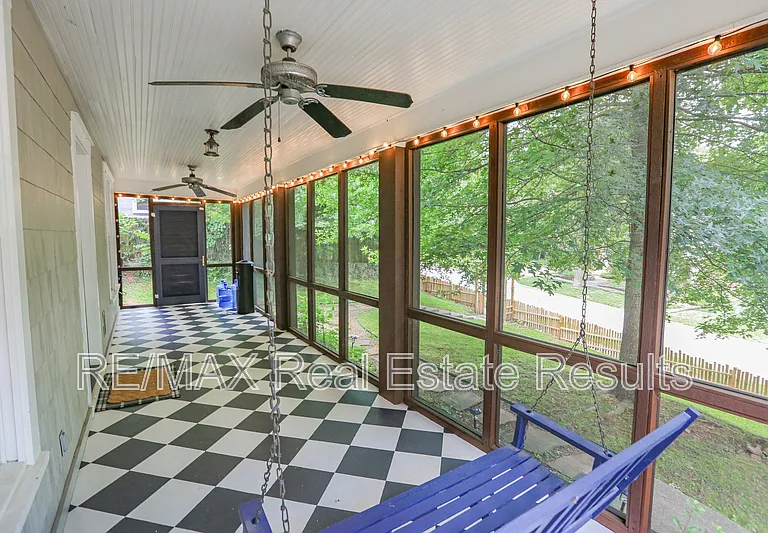 610 N Olive Ave — Photo 9