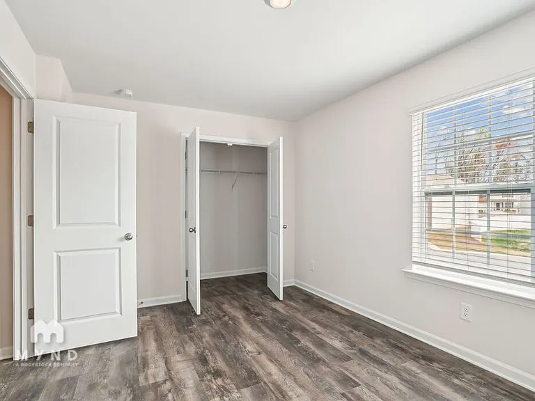 1052 Jaxson Terry Ln — Photo 10