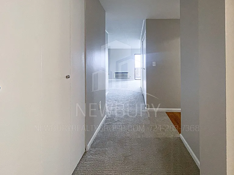 530 N Main Street - The Townhouse. — Photo 98