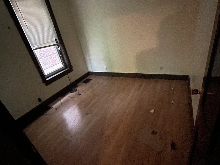 344 Locust St — Photo 6