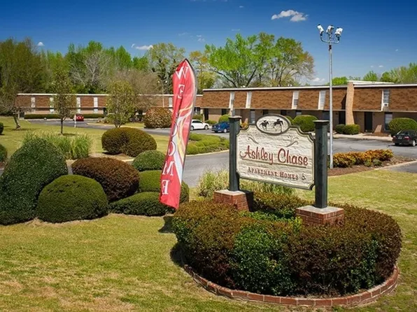 Ashley Chase Apartments, 1199 N Lafayette Dr #69, Sumter, SC 29150