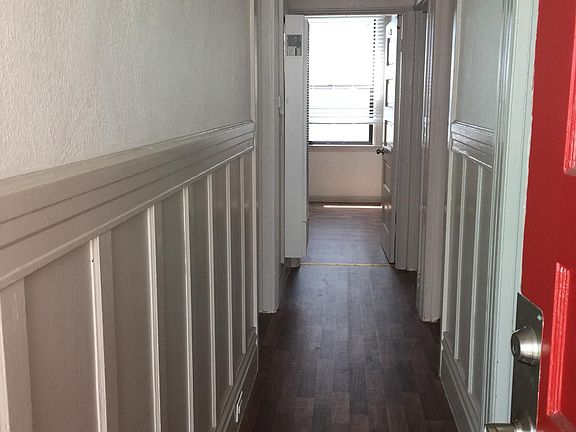 2nd image of 841B Vallejo St