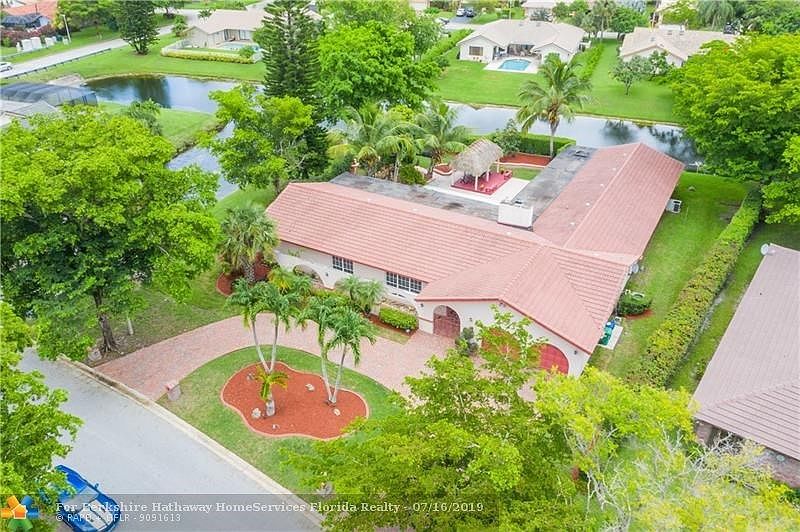 1st image of 1571 NW 100th Dr