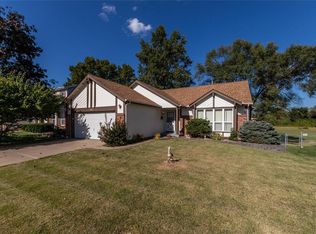505 Rancho Ln, Florissant, MO 63031