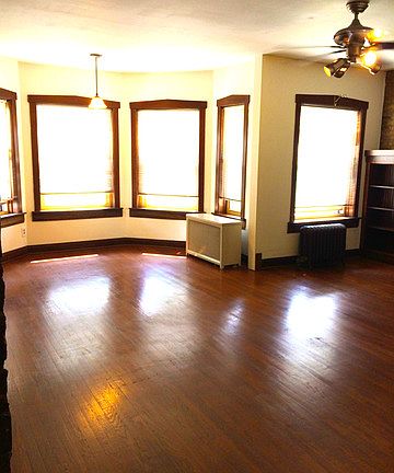 2nd image of 1248 W Albion Ave #1w