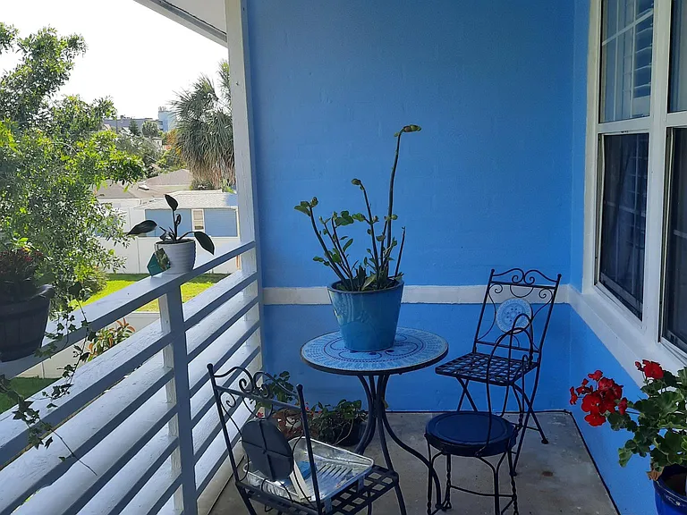 512 Phoenix Ave — Photo 8