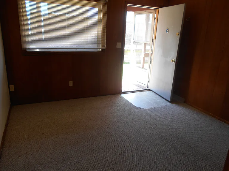 519.5 S Almon St #C — Photo 9