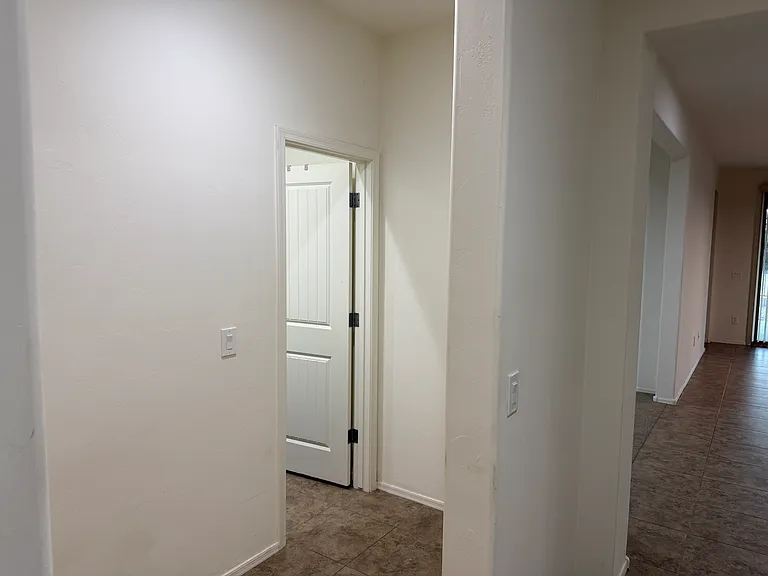 12468 N Sandby Green Dr — Photo 4