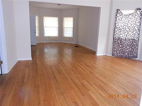 3rd image of 814 N Parkside Ave