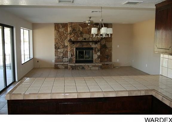 5th image of 2565 Country Club Dr