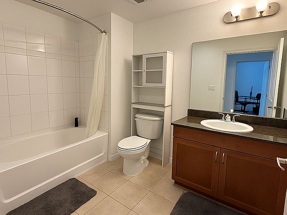 5th image of 1240 India St Unit 2104