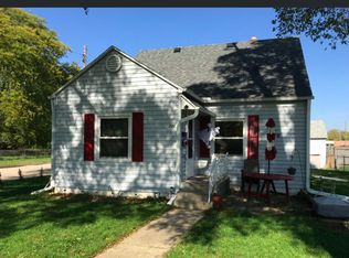 400 Sheridan Dr, Loves Park, IL 61111