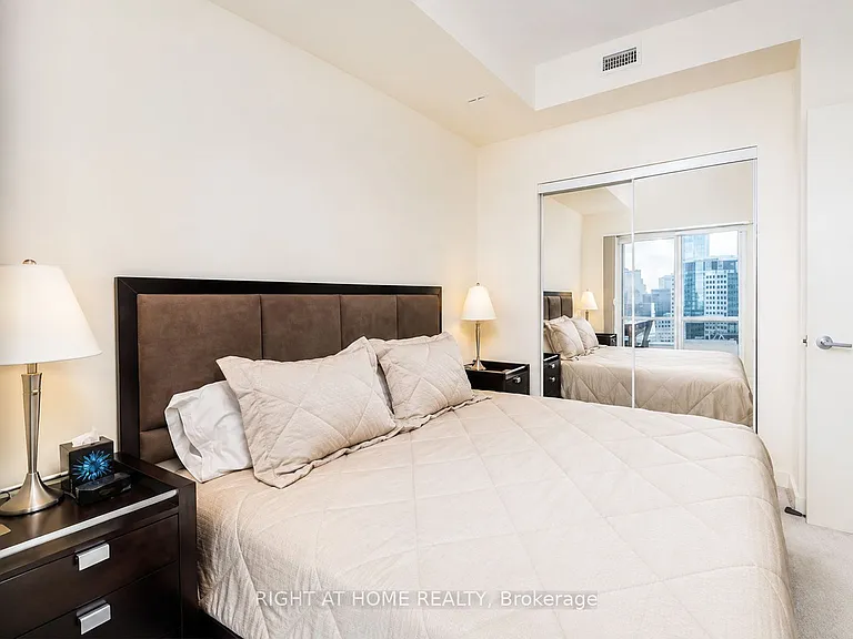 361 Front St W #3602 — Photo 9
