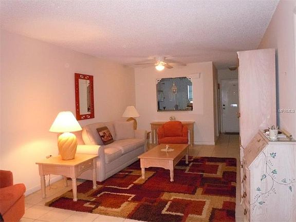 2nd image of 13932 Mission Oaks Blvd #F