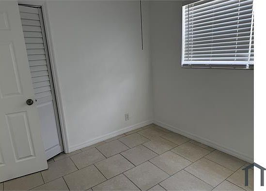 5th image of 1209 W 26th St