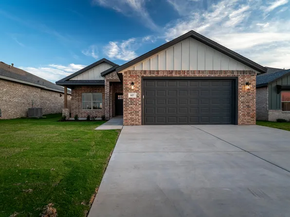 617 14th St, Wolfforth, TX 79382