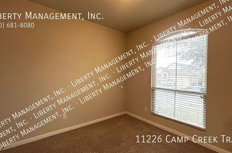 11226 Camp Creek Trl — Photo 15