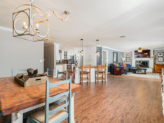 4th image of 1503 E Garnet Ave