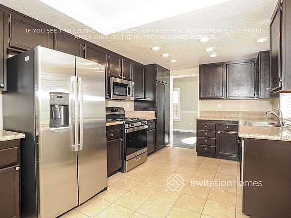 5th image of 3120 Crowne Dr