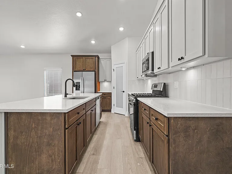 15153 Ambition Ave — Photo 18