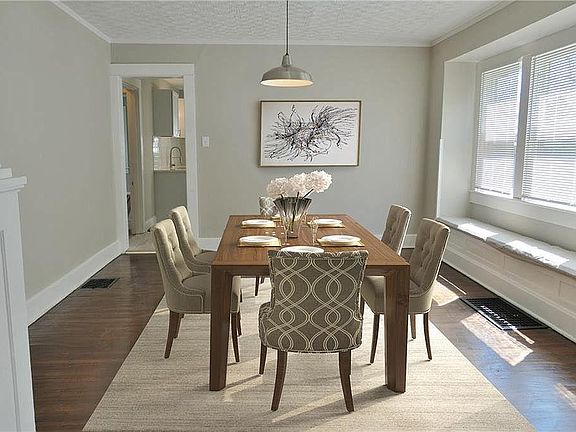 3rd image of 3621 N Capitol Ave