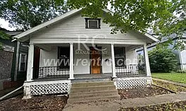 1117 N Gilbert St Photo 1