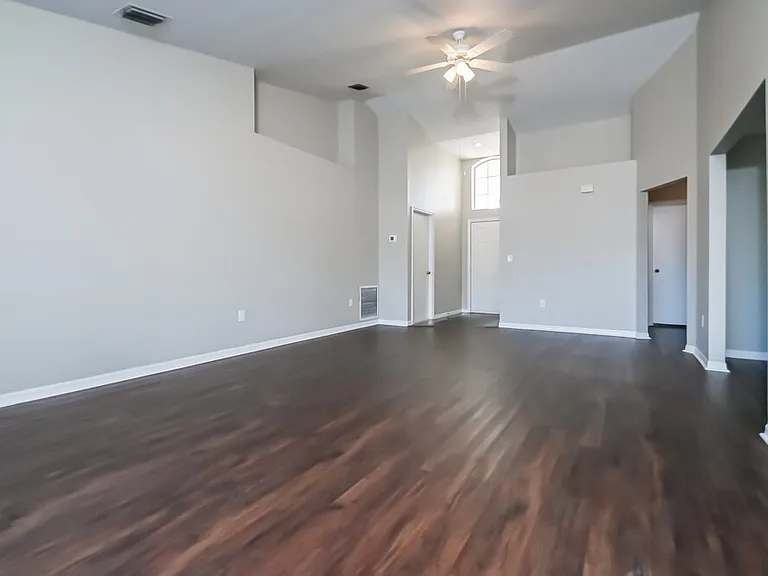 123 Lookout Dr — Photo 3