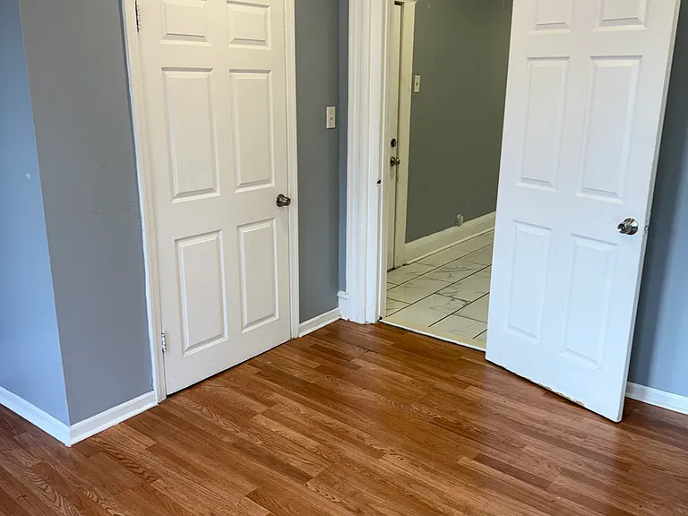 284 Ege Ave #2 — Photo 10