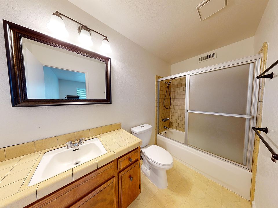 CA0417 855 Lakeside Drive 50 1 Apartment Rentals Red Bluff, CA