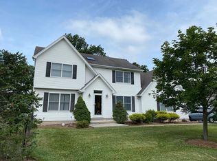 9 Monsignor Brady Ct, Blauvelt, NY 10913