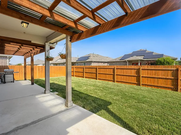 141 Marienfeld Ln — Photo 21