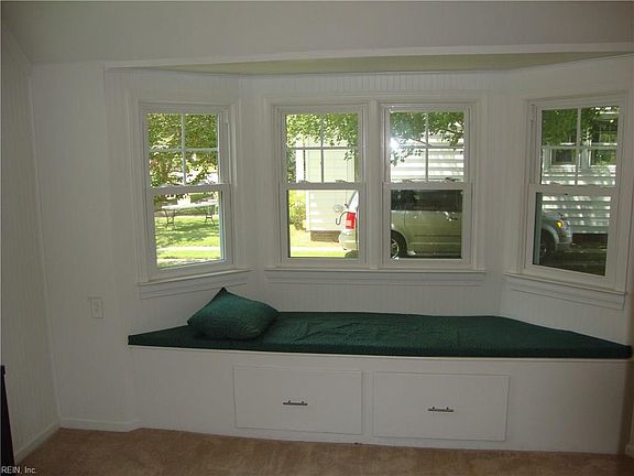 5th image of 148 W Ocean Ave