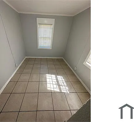 2524 Moncrief Rd — Photo 11