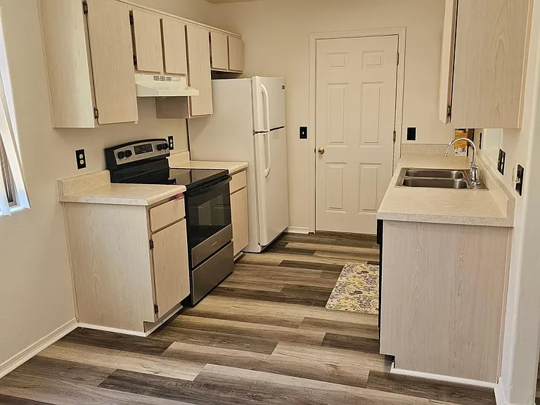 4601 N Socorro Dr #C — Photo 9