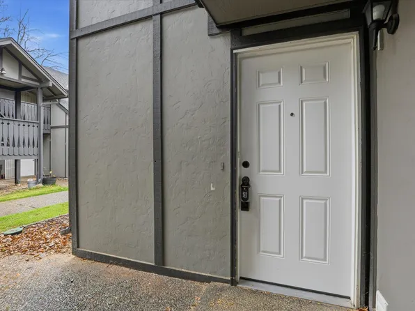 102 E Weile Ave APT 1, Spokane, WA 99208