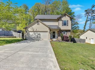 631 Coronado Crest Rd, Maryville, TN 37804