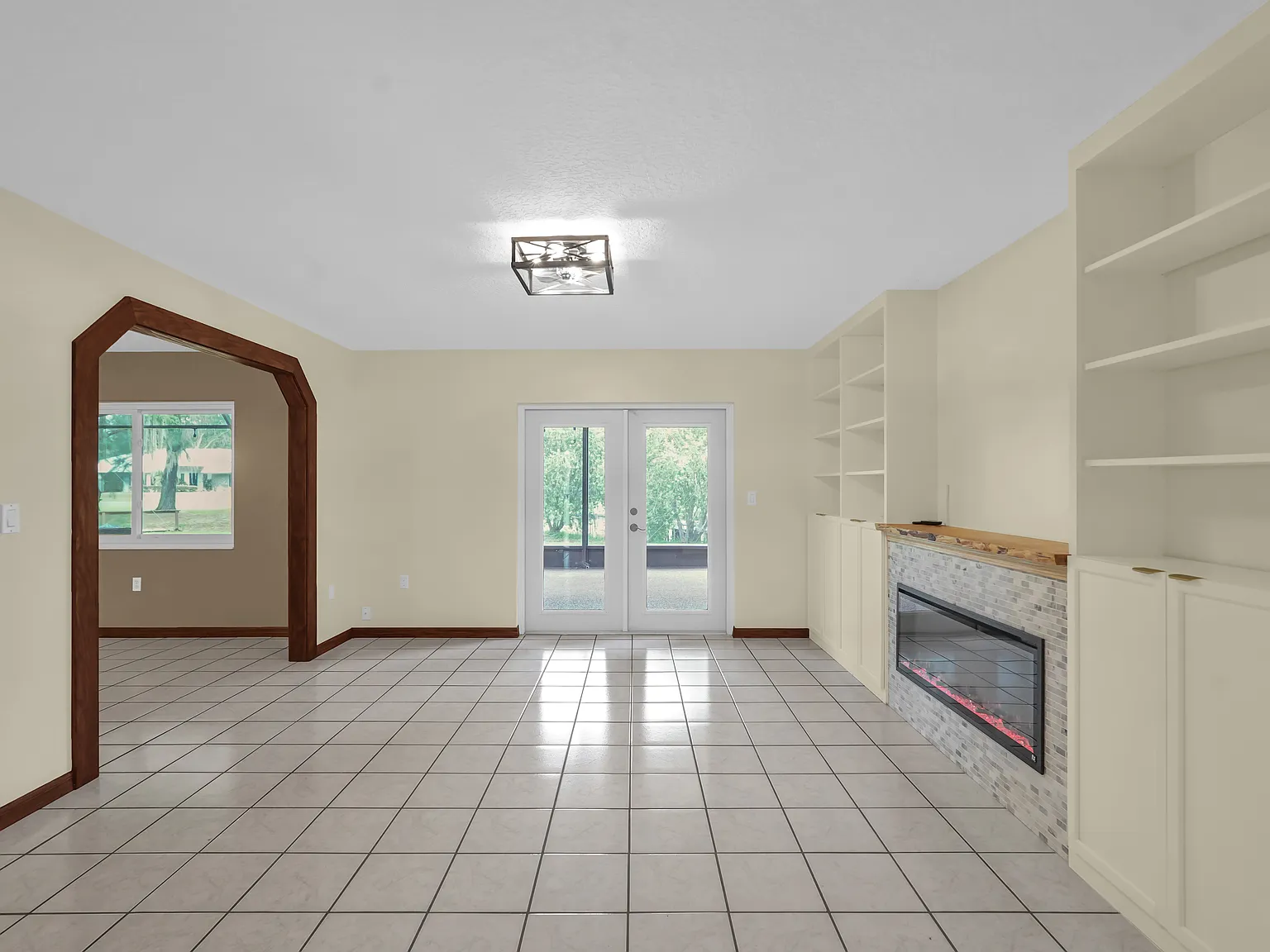 3 bed, 1710 sqft, $2,700 — Photo 3