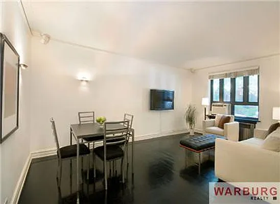 Sold by Warburg | media 10