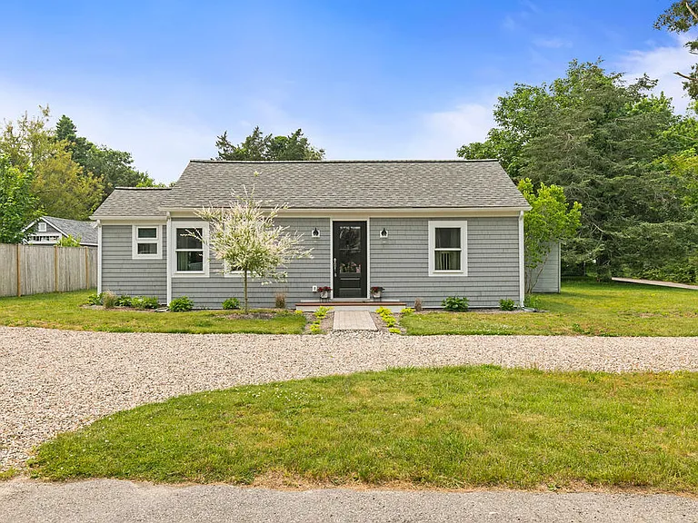 8 River Rd — Photo 1