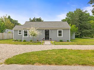 8 River Rd, Pocasset, MA 02559