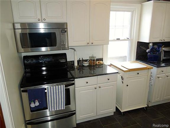 4th image of 337 W Cambourne St