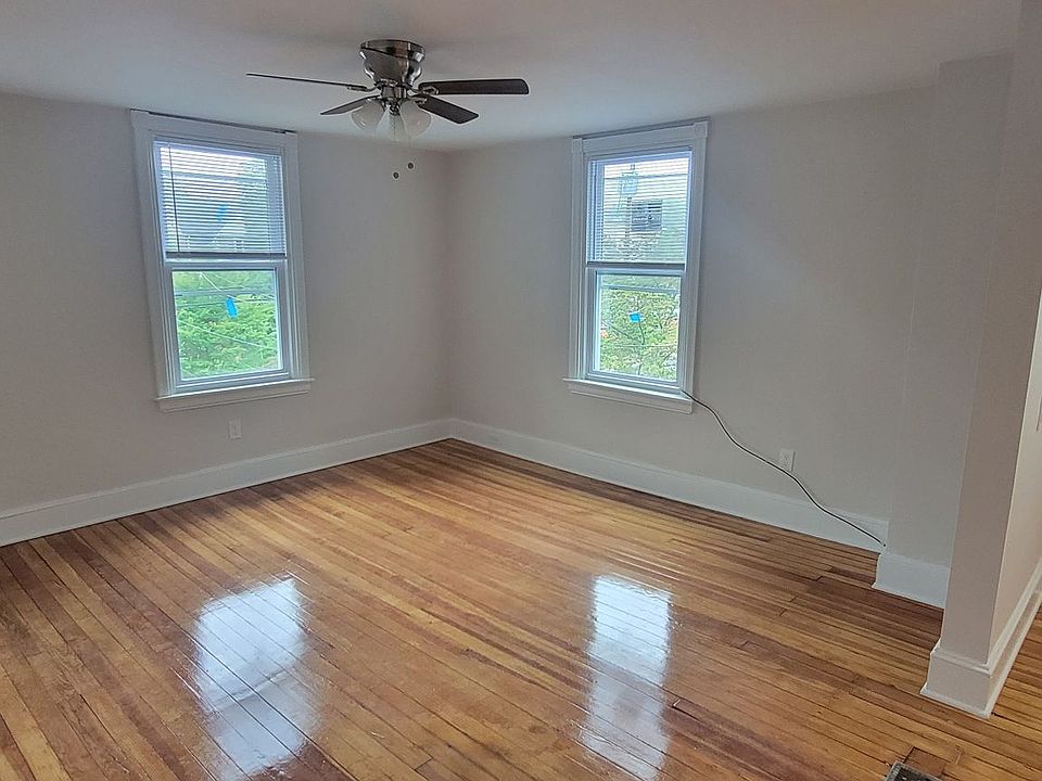1st image of 1847 Eckard Ave #2