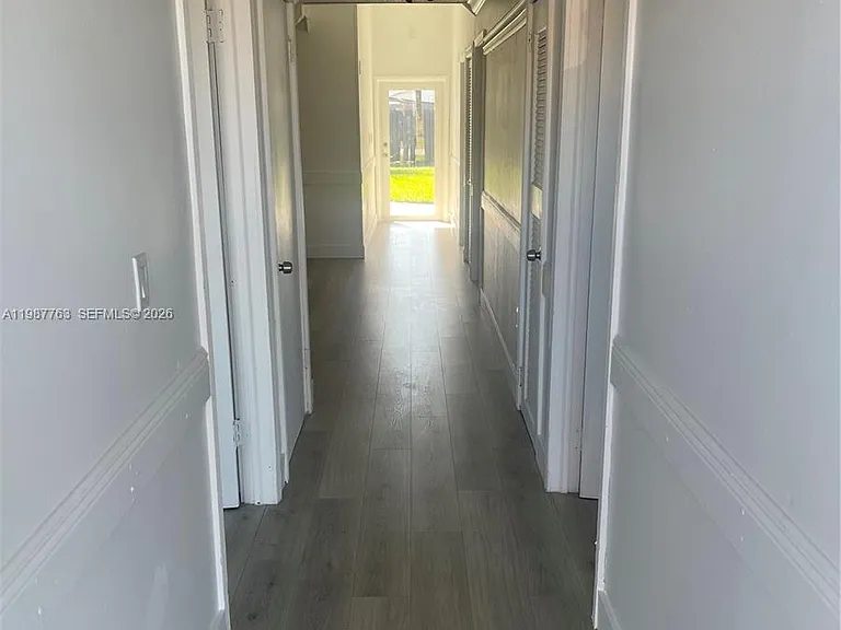 20700 SW 122nd Ave — Photo 2