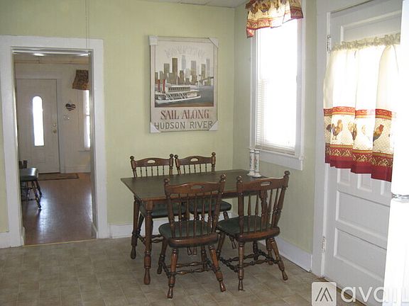3rd image of 11 William St #1