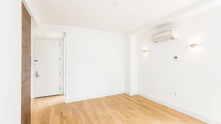 Rented by Nooklyn NYC LLC | media 101