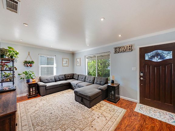 2nd image of 2545 Furmint Way