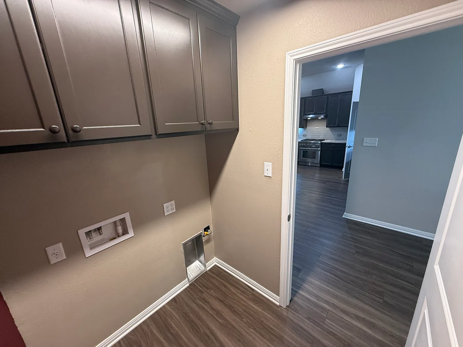 4 bed, 2091 sqft, $3,000 — Photo 3